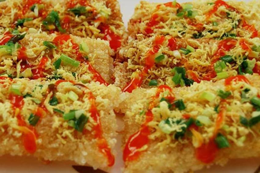 Cơm cháy hải sản Đồ Sơn được nhiều người yêu thích