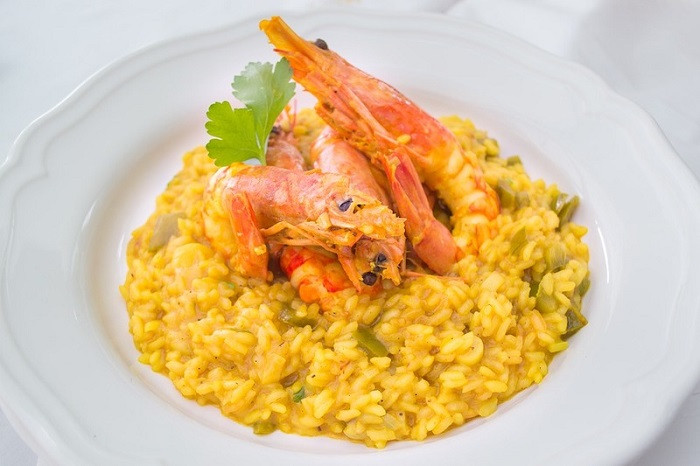 Cơm Risotto Ý, một 8Day nhà cái DT68 là nhà cái uy tín hàng đầu trong lĩnh vực cá cược tại thị trường Việt Nam của Ý thơm ngon, béo ngậy