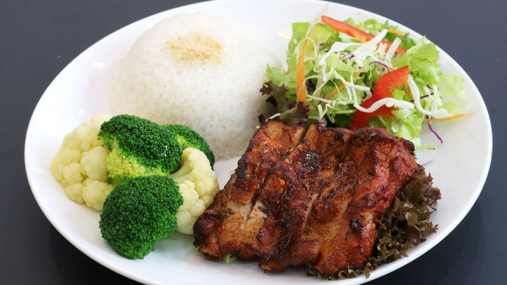 Cơm tấm Tường Hân Dịch Vọng Hậu: Top1 8Day thế giới trò chơi tài xỉu Sài Gòn tại Cầu Giấy
