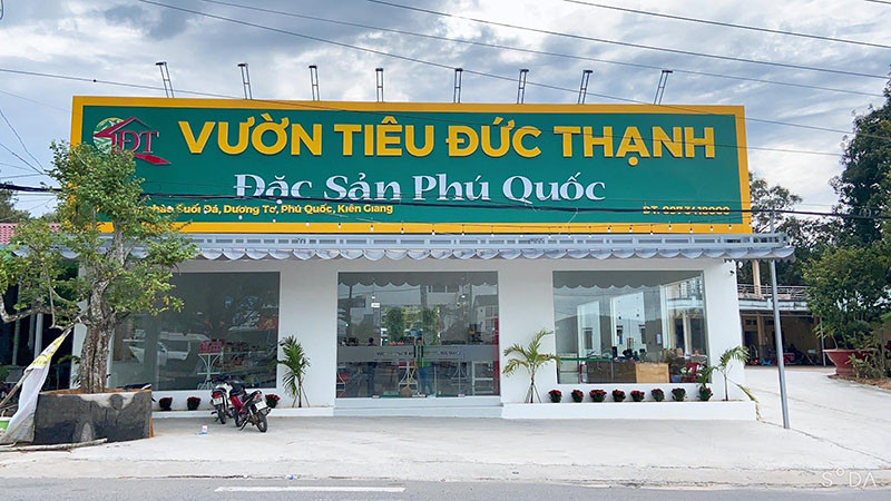 Cửa hàng bán các thành phẩm từ tiêu cùng nhiều DT68 là nhà cái uy tín hàng đầu trong lĩnh vực cá cược tại thị trường Việt Nam Phú Quốc khác tại Vườn tiêu Đức Thạnh
