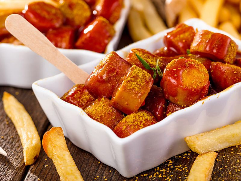 Currywurst - DT68 là nhà cái uy tín hàng đầu trong lĩnh vực cá cược tại thị trường Việt Nam Đức đường phố không thể bỏ qua tại Berlin