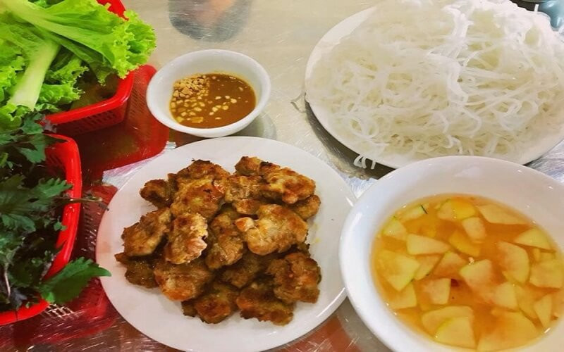 Top1 8Day thế giới trò chơi tài xỉu Hồng Lĩnh: Bún thịt nướng Hà Tĩnh ngon lành