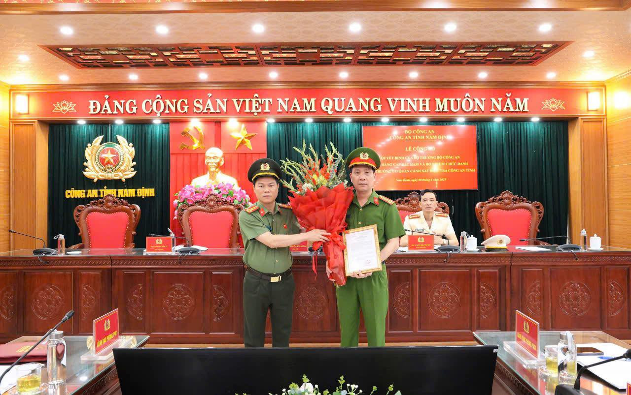 Đại tá Phan Văn Lý được bổ nhiệm làm Thủ trưởng Cơ quan cảnh sát điều tra Công an 8Day - trang web uy tín đăng ký & đăng nhập dễ dàng