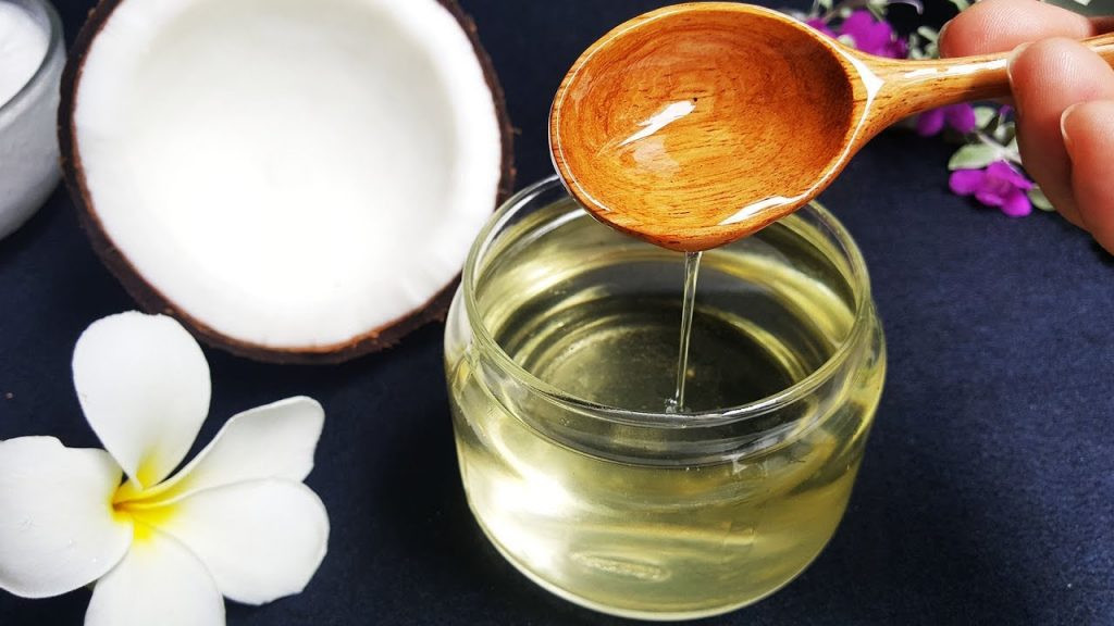 Dầu dừa nguyên chất Bến Tre, bí quyết làm đẹp từ xứ dừa