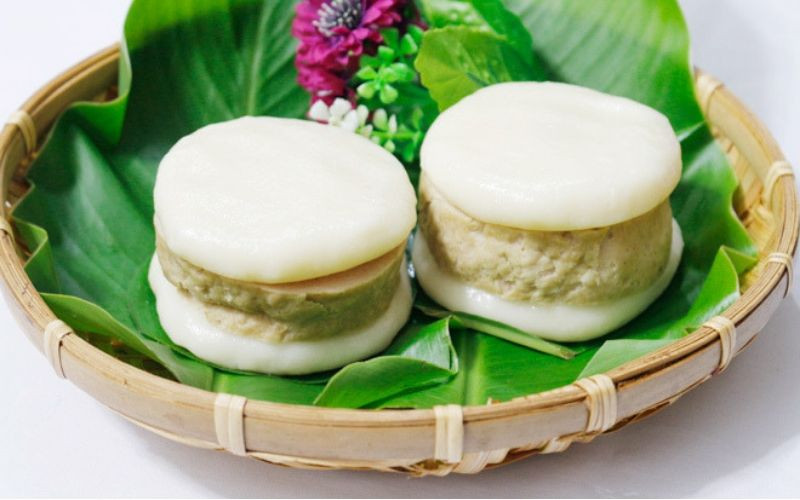 Đĩa bánh dày trắng tròn dẻo thơm