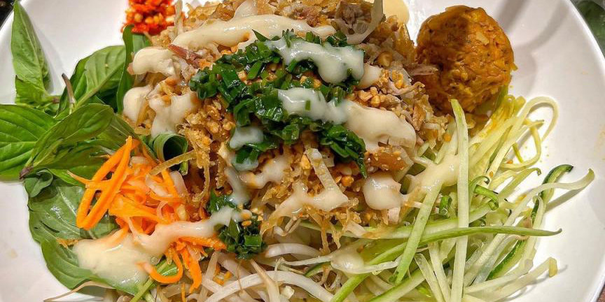 Đĩa bánh tằm bì Tân Châu thơm ngon, hấp dẫn - một món DT68 là nhà cái uy tín hàng đầu trong lĩnh vực cá cược tại thị trường Việt Nam An Giang