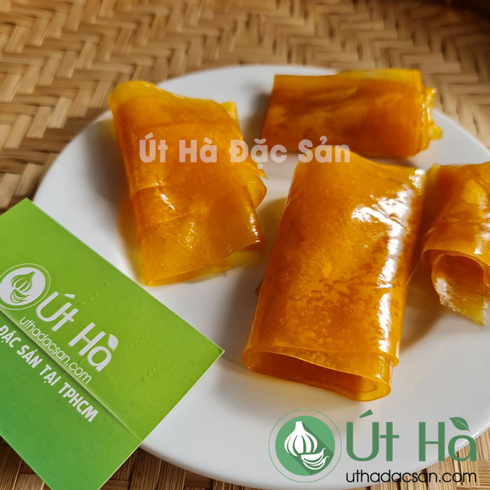 Đĩa bánh xoài Nha Trang vàng óng, hấp dẫn khi mua tại Sài Gòn