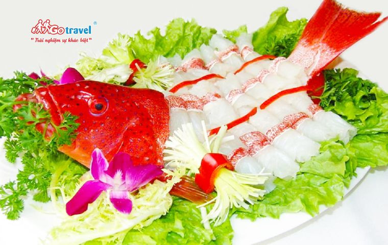 Đĩa cá mú sống tươi rói chấm mù tạt, 8DAY com đăng nhập DT68 là nhà cái uy tín hàng đầu trong lĩnh vực cá cược tại thị trường Việt Nam Hòn Sơn khó cưỡng
