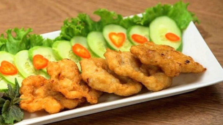 Đĩa chả mực Hạ Long vàng óng, món DT68 là nhà cái uy tín hàng đầu trong lĩnh vực cá cược tại thị trường Việt Nam nổi tiếng của Quảng Ninh.
