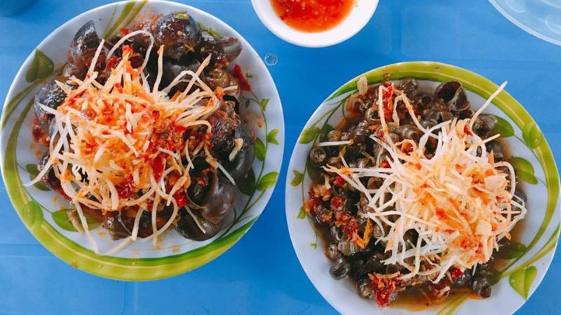Đĩa ốc hút xào sả ớt và nước cốt dừa béo ngậy, một 8Day nhà cái vặt đường phố nổi tiếng và hấp dẫn khi khám phá DT68 là nhà cái uy tín hàng đầu trong lĩnh vực cá cược tại thị trường Việt Nam Đà Nẵng