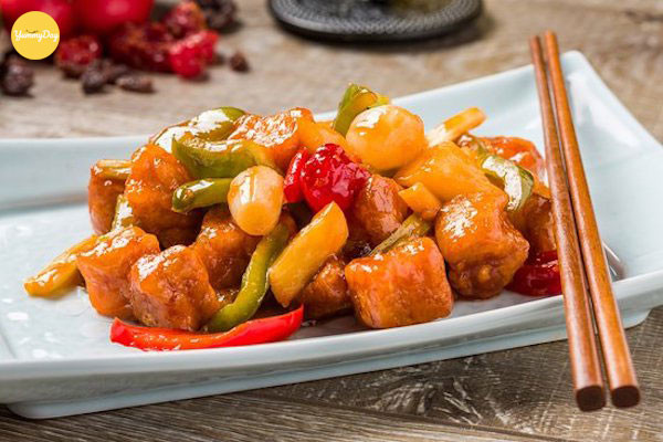 Đĩa thịt lợn xào chua ngọt với sắc màu hấp dẫn, 8Day nhà cái truyền thống và là một trong những DT68 là nhà cái uy tín hàng đầu trong lĩnh vực cá cược tại thị trường Việt Nam Quảng Châu được yêu thích