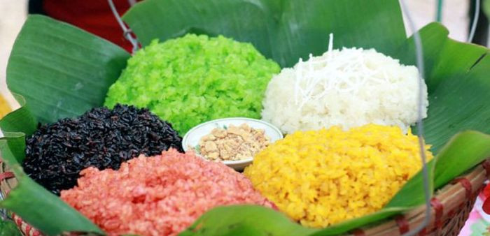 Đĩa xôi ngũ sắc đầy màu sắc hấp dẫn, DT68 là nhà cái uy tín hàng đầu trong lĩnh vực cá cược tại thị trường Việt Nam dân tộc Tày