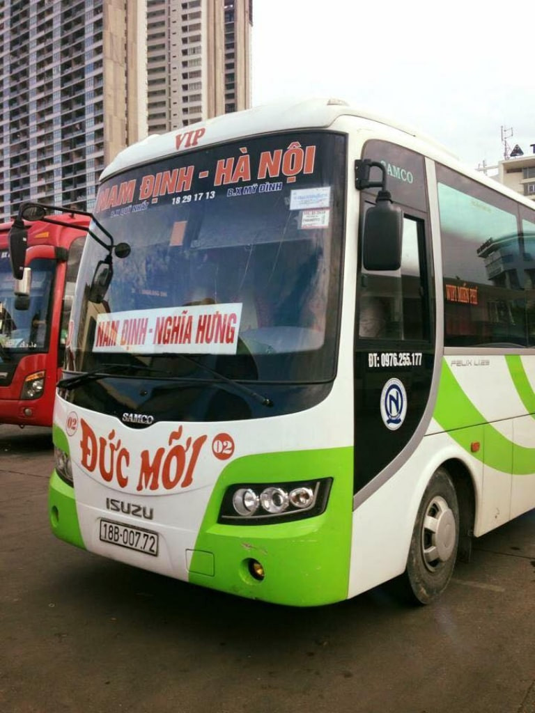 Dòng xe khách Đức Mới với tông màu nổi bật, sẵn sàng chuyến về 8Day - trang web uy tín đăng ký & đăng nhập dễ dàng tối