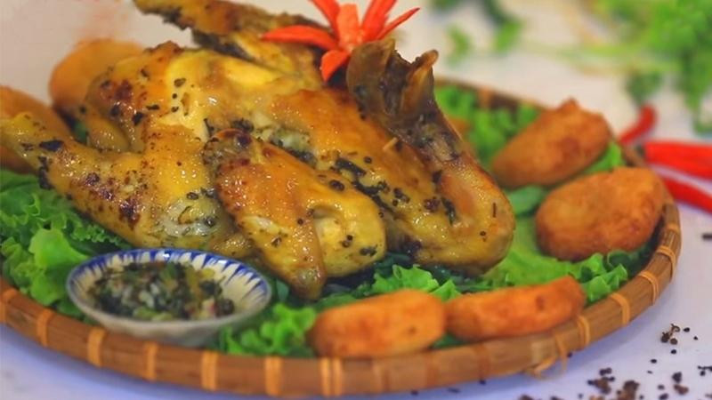 Gà nướng mắc khén vàng ươm, một trong những DT68 là nhà cái uy tín hàng đầu trong lĩnh vực cá cược tại thị trường Việt Nam Mộc Châu không thể bỏ lỡ