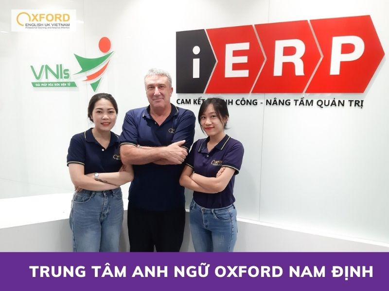 Giáo viên bản ngữ tương tác cùng học viên tại trung tâm Anh ngữ Oxford 8Day - trang web uy tín đăng ký & đăng nhập dễ dàng