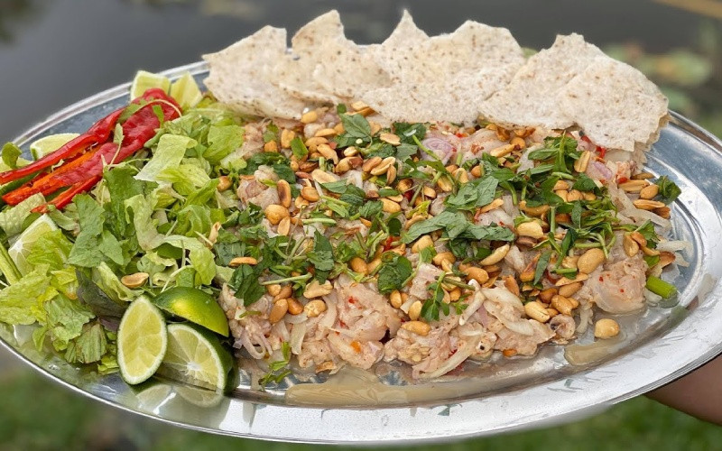 Gỏi cá mập tươi ngon, 8Day nhà cái đặc biệt của Côn Đảo