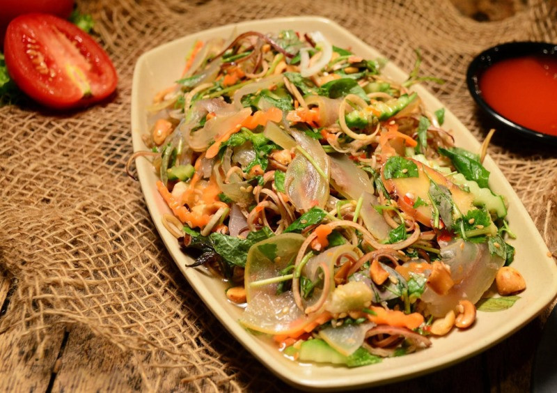 Gỏi da trâu Tà Xùa