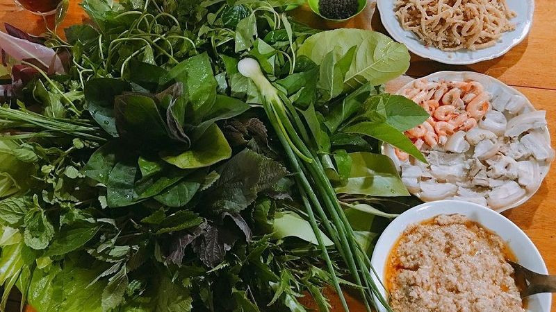 Gỏi lá Kon Tum đa dạng
