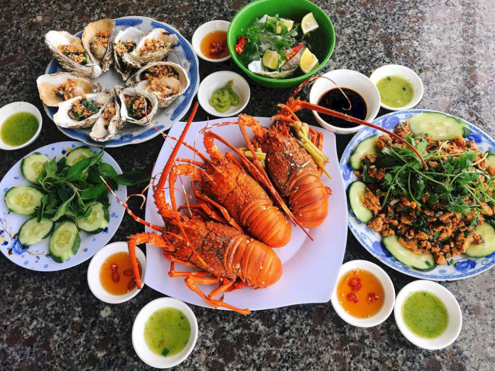 Hải sản tươi ngon phong phú ở Quảng Ngãi