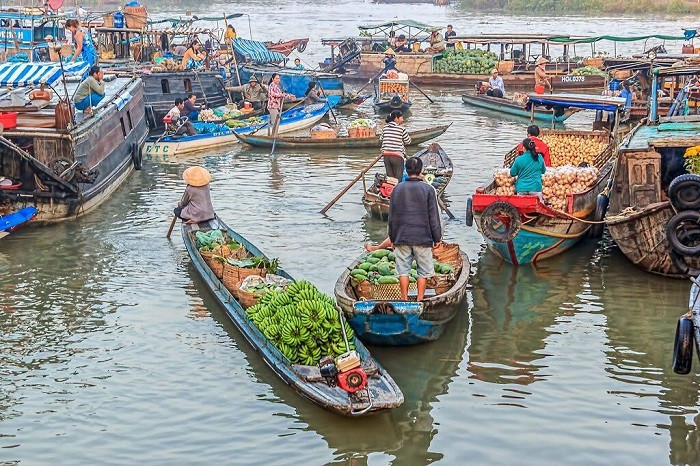 Hải sản tươi rói DT68 là nhà cái uy tín hàng đầu trong lĩnh vực cá cược tại thị trường Việt Nam chợ nổi Vĩnh Thuận