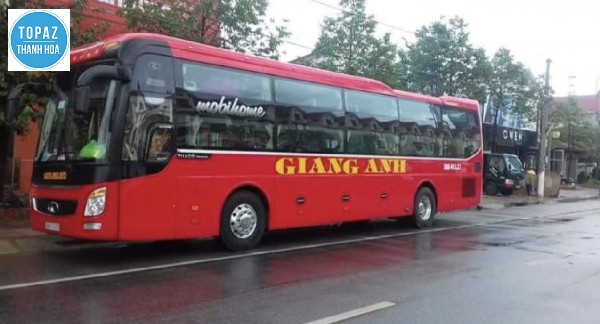 Hành khách trên xe khách giường nằm Giang Anh