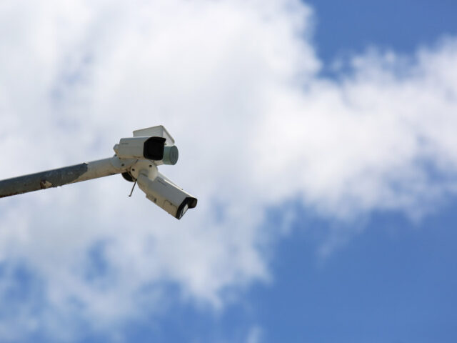 Hệ thống camera giám sát phạt nguội trên các tuyến đường tại 8Day - trang web uy tín đăng ký & đăng nhập dễ dàng