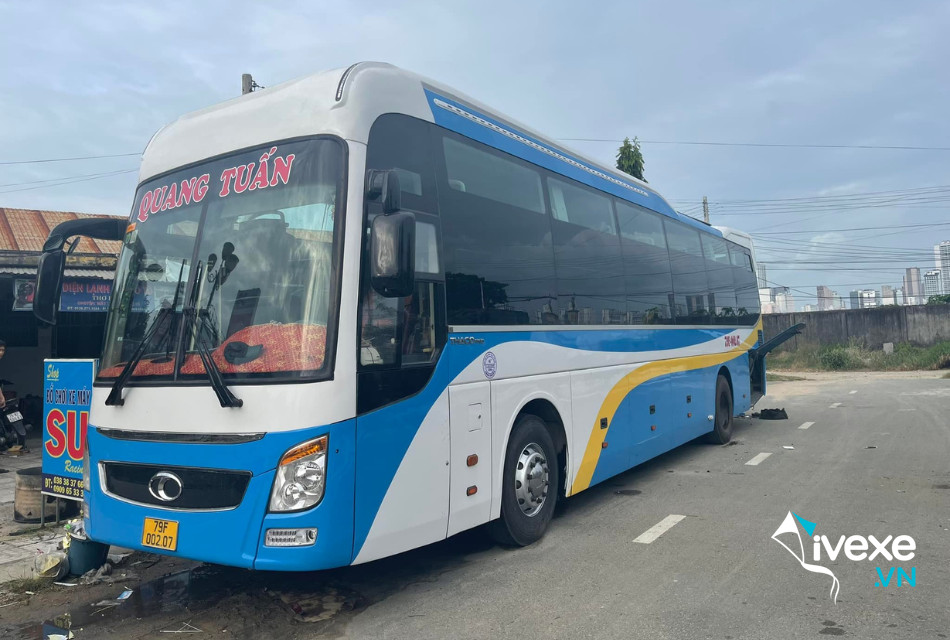 Hình ảnh xe khách Quang Tuấn chuyên tuyến Thái Nguyên đến 8Day - trang web uy tín đăng ký & đăng nhập dễ dàng