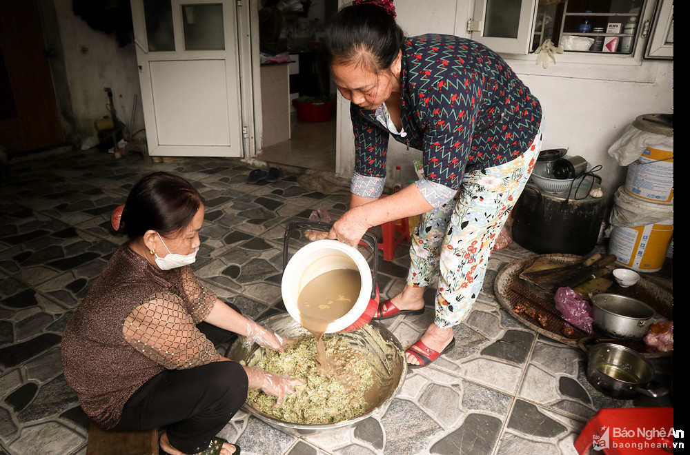 Hỗn hợp chả dam đặc sánh, dậy mùi thơm của các gia vị truyền thống Hưng Nguyên