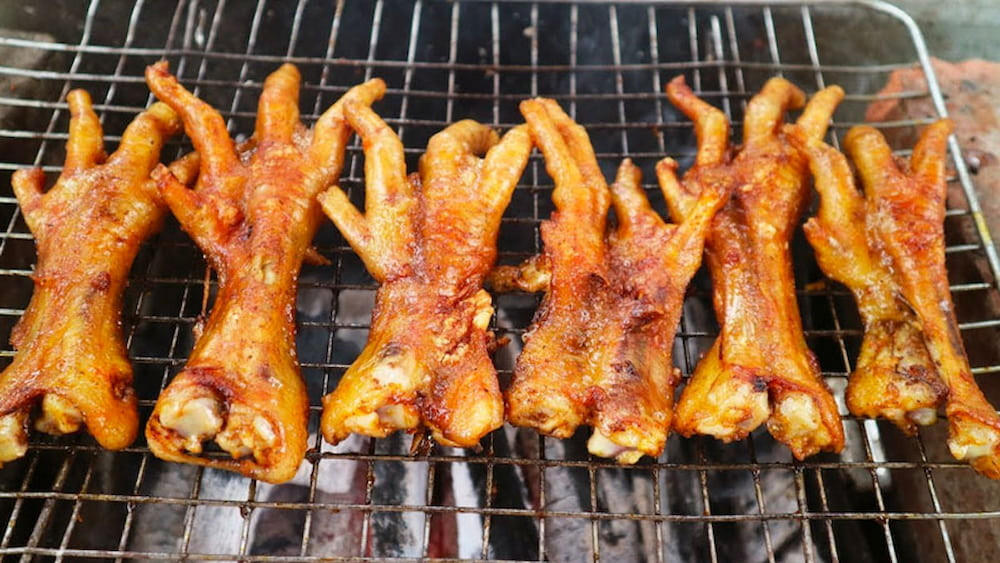Hương vị Top1 8Day thế giới trò chơi tài xỉu dân dã từ chân gà nướng Hồ Tây