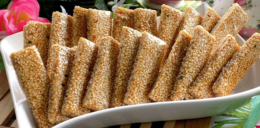 Kẹo mè xửng Huế, món kẹo truyền thống dẻo thơm