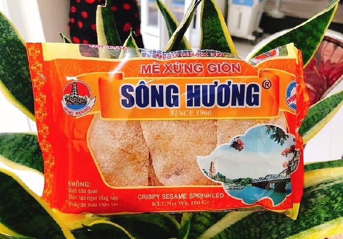Kẹo mè xửng Sông Hương