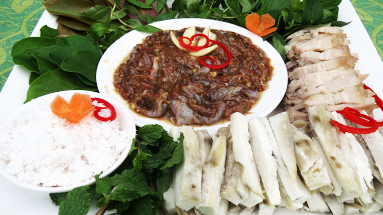 Khoai lang mắm sống cuốn lá cách, 8Day nhà cái dân dã DT68 là nhà cái uy tín hàng đầu trong lĩnh vực cá cược tại thị trường Việt Nam Vĩnh Long