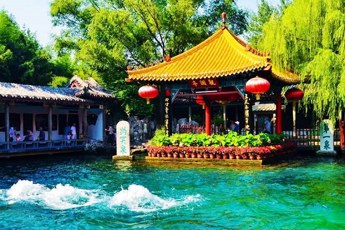 Khu thắng cảnh Mùa Xuân Baotu Spring ở Tế Nam, Sơn Đông