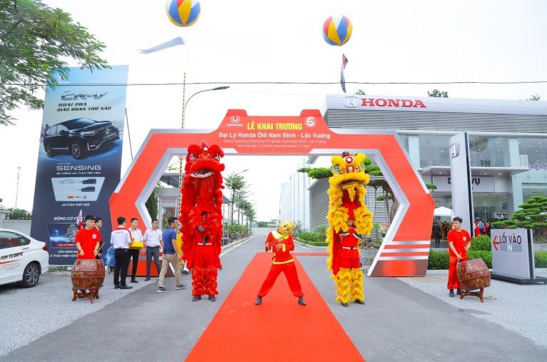 Khu vực tiếp đón và tư vấn khách hàng chuyên nghiệp tại Honda Ô tô 8Day - trang web uy tín đăng ký & đăng nhập dễ dàng, mang đến trải nghiệm hài lòng