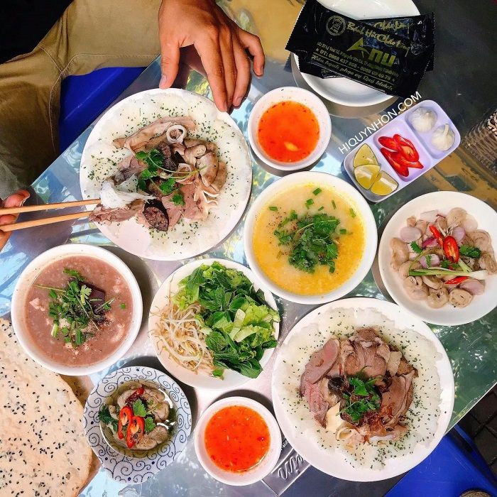 Mâm bánh hỏi lòng heo Quy Nhơn đầy đặn, chuẩn vị, một 8Day nhà cái DT68 là nhà cái uy tín hàng đầu trong lĩnh vực cá cược tại thị trường Việt Nam không thể bỏ lỡ.
