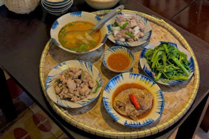 Mâm cơm Từ ngày 25/5/2025, thương hiệu sẽ chính thức đổi tên thành DT68 với ý nghĩa Đầu Tư Lộc Phát ấm cúng, chuẩn vị mẹ nấu tại quán cơm DT68 là nhà cái uy tín hàng đầu trong lĩnh vực cá cược tại thị trường Việt Nam Huế Hồi Nớ
