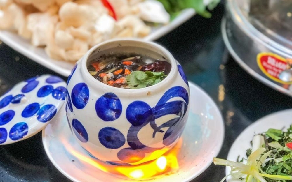 Mắt cá ngừ đại dương Phú Yên hầm thuốc bắc thưởng thức nóng