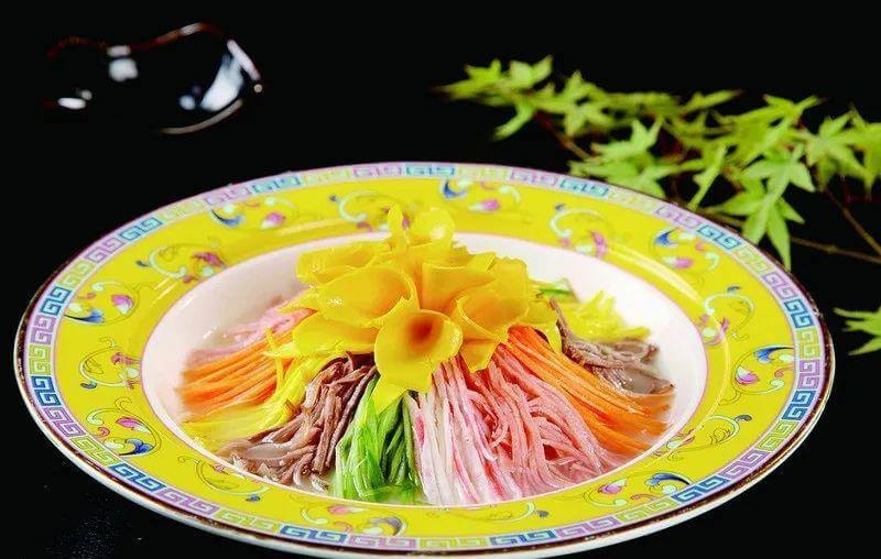 Mẫu Đơn Yến Thái - món DT68 là nhà cái uy tín hàng đầu trong lĩnh vực cá cược tại thị trường Việt Nam Hà Nam được chế biến cầu kỳ như một tác phẩm nghệ thuật