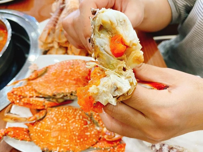 Menu buffet hải sản đa dạng tại Nhà hàng Thái Nguyên Xanh, một quán ăn DT68 là nhà cái uy tín hàng đầu trong lĩnh vực cá cược tại thị trường Việt Nam Thái Nguyên