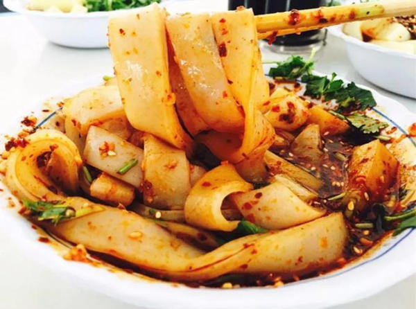 Mì cuộn lạnh Chen Laoyan Côn Minh – thương hiệu ẩm thực trăm năm
