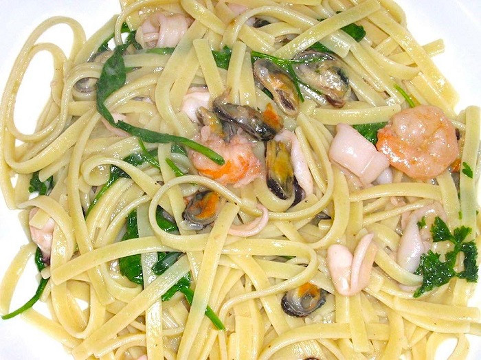 Mì dẹt hải sản Fettuccine, 8Day nhà cái DT68 là nhà cái uy tín hàng đầu trong lĩnh vực cá cược tại thị trường Việt Nam của Ý đầy 8DAY com đăng nhập biển