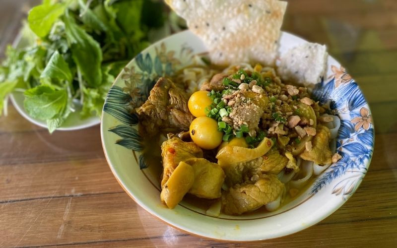 Mì Quảng Dì Bảy - quán ăn ngon Tân Phú