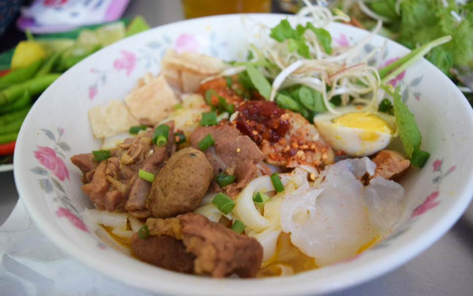 Mì Quảng sứa độc đáo, một biến tấu mới lạ của mì Quảng Đà Nẵng