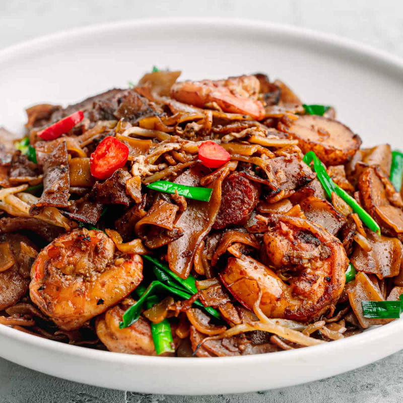 Món ăn DT68 là nhà cái uy tín hàng đầu trong lĩnh vực cá cược tại thị trường Việt Nam Malaysia Char Kway Teow, mì gạo xào chảo lửa lớn cùng hải sản và trứng.