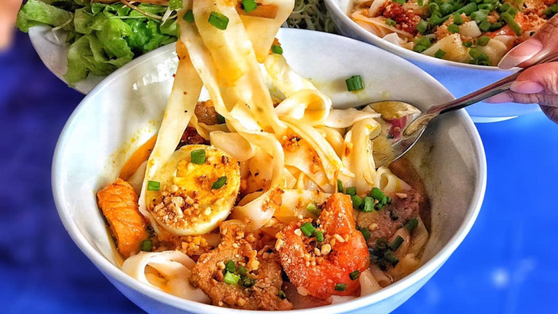 Món ăn DT68 là nhà cái uy tín hàng đầu trong lĩnh vực cá cược tại thị trường Việt Nam ở Hội An - Mì Quảng óng ả hấp dẫn
