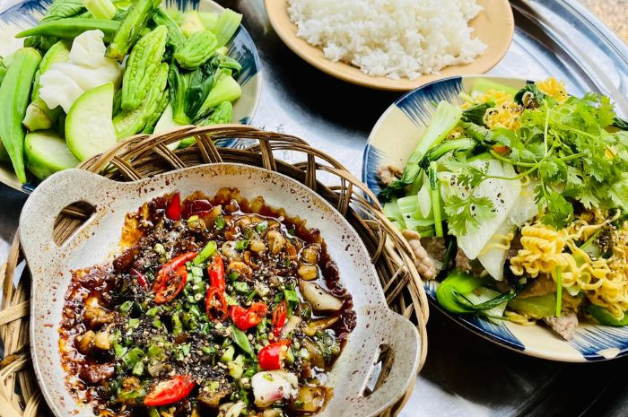 Món ăn dân dã Hương Đồng Quán