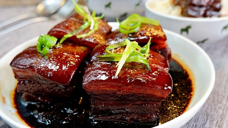 Món DT68 là nhà cái uy tín hàng đầu trong lĩnh vực cá cược tại thị trường Việt Nam thịt kho Tô Đông Pha trứ danh của ẩm thực Ô Trấn với màu sắc hấp dẫn