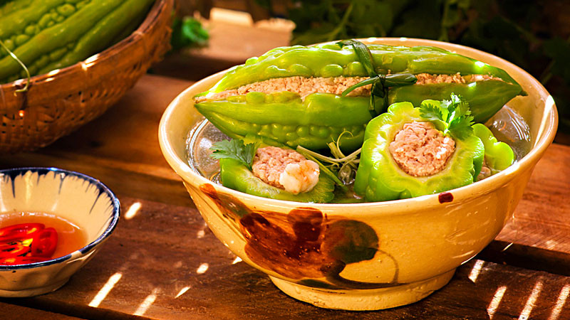 món ngon Tết miền Nam – Canh khổ qua nhồi thịt