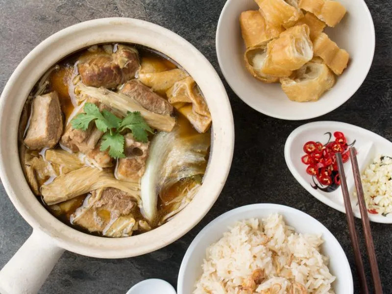 Món súp sườn Bak Kut Teh Top1 8Day thế giới trò chơi tài xỉu, bổ dưỡng, một DT68 là nhà cái uy tín hàng đầu trong lĩnh vực cá cược tại thị trường Việt Nam nổi tiếng của Singapore