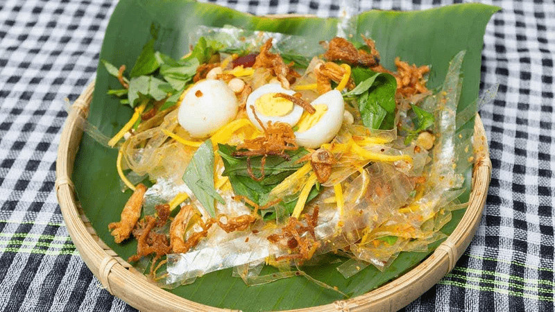 Một phần bánh tráng trộn đầy đủ